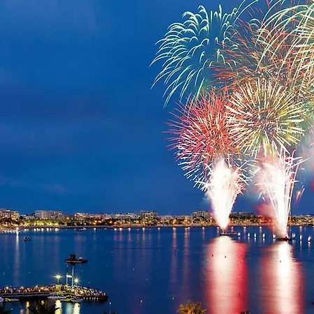 America 4* Cannes